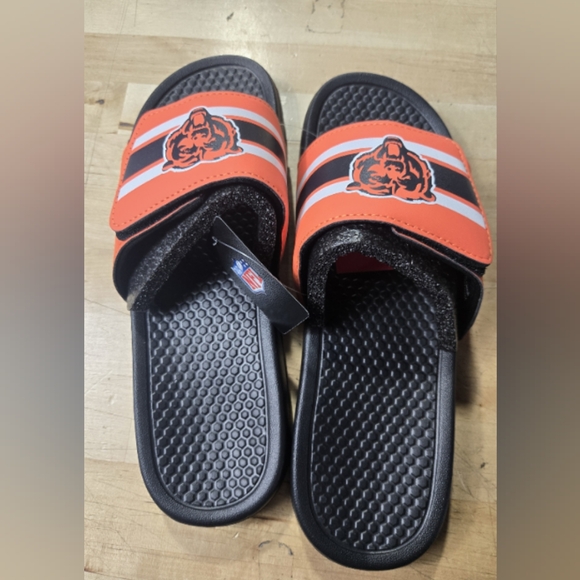 NFL Chicago Bears Slide Sandals Size 9-10 - Picture 1 of 4
